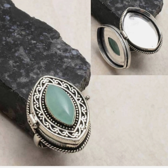 New Oversized Chalcedony 925 Silver Poison Ring. - Picture 2 of 16